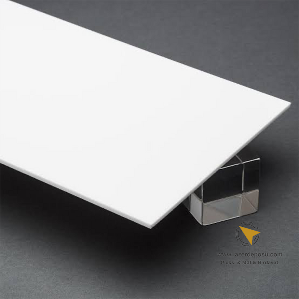 2 mm Beyaz Çekme Pleksi (205x135cm)